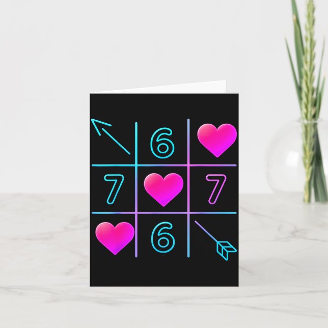 Cartão Six Seven 67 Meme 6 7 Valentines Day Heart Men Wom (Frente)