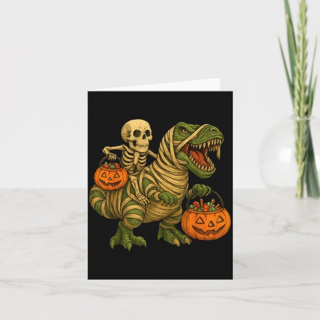 Cartão Skeleton Riding Mummy Dinosaur T Rex Halloween Fun (Frente)