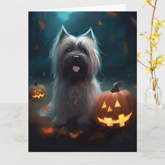 Cartão Skye Terrier de Halloween com Abóboras Assustadora (Flor Amarela)