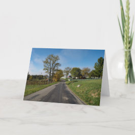 Cartão Slowing Down for Scenic Drive on Country Road