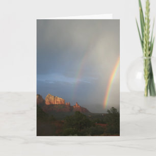 Cartão Sobre o Arco-íris em Sedona. Espaço em branco dent