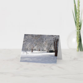 Cartão Sombras na neve. Uma placa de saudação sazonal
