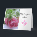 Cartão Spanish: Feliz Cumpleanos Mamá! Grande<br><div class="desc">Tarjeta postal grande con una foto de una rosa: " Feliz Cumpleaños Mamá! Puede personalizar su mensaje. Big Greeting card In Spanish with a rose on white backgroud. Front: "Happy Birthday Mom" Customizable message. Matching stamps also available. Photography by Maria Santos ( Lusinhas do Sul )</div>