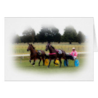 Cartão Standardbreds na pista