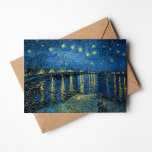 Cartão Starry Night Over the Rhône | Vincent Van Gogh<br><div class="desc">Starry Night Over the Rhône (1888), do artista holandês Vincent Van Gogh. A obra de arte original é um óleo na canvas que representa um céu noturno vigoroso e impressionista postado em tons modesta de azul e amarelo. Use as ferramentas de design para adicionar texto personalizado ou personalizar a imagem....</div>