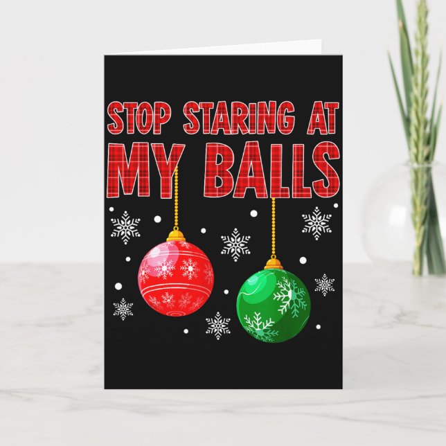 Cartão Stop Staring At My Red Plaid Ugly Sweater Couple  (Frente)