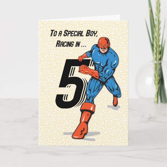 Cartão Super-herói de aniversário de 5 de Menino Especial (Frente)