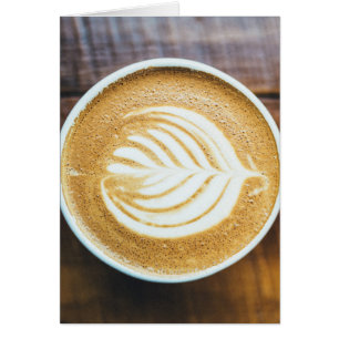 Cartão Taça de café com espuma em forma de folha em madei