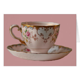 Cartão Teacup e pires cor-de-rosa com rosas
