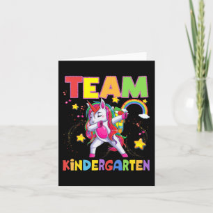 Cartão Team Kindergarten Dabbing Unicorn de volta à escol