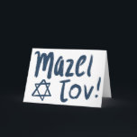 Cartão Tinta azul personalizável MITZVAH para BAR TOV MAZ<br><div class="desc">Estrelas desenhadas à mão e texto de pincel para você. Adicione seu próprio texto ao dentro da placa ou altere as cores de fundo. Para mais designs e cores, verifique meu compro! Ou me avise se quiser algo personalizado. Também tenho papel de empacotamento e, claro, versões do Bar e do...</div>