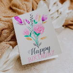 Cartão Tipografia de aniversário de cor-de-água floral, d<br><div class="desc">Um elegante e macio pastel pintou uma aquarela floral com flores de campo rosa,  azul,  púrpura e verde,  com uma tipografia moderna de pincel de caligrafia,  dizendo feliz aniversário.</div>