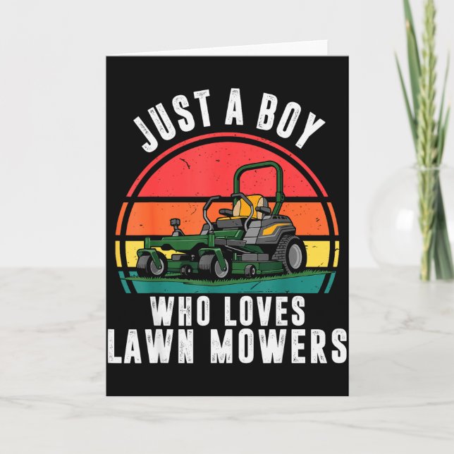 Cartão Toddler Boy Who Love Lawn Mower Zero Turn Funny Mo (Frente)