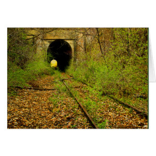 Cartão Túnel ferroviário abandonado