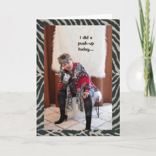 Cartão Um chocolate fazendo uma flexão única com humor