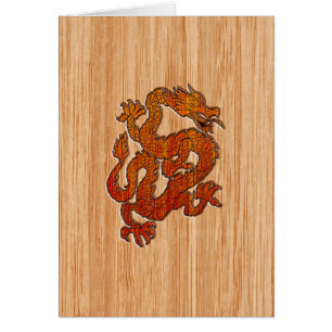 Cartão Um Dragão Vermelho em Bambu como