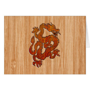 Cartão Um Dragão Vermelho em Bambu como
