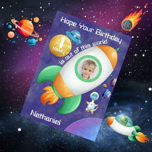 Cartão Um Espaço Temático de Aniversário com uma Foto