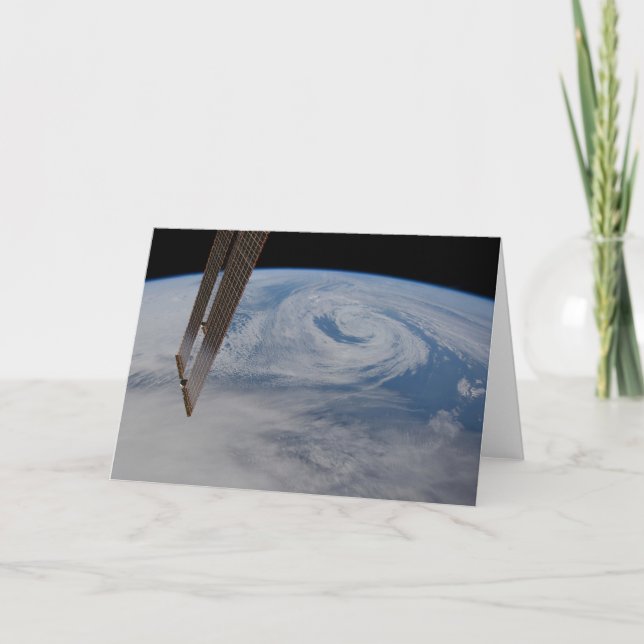 Cartão Um Sistema De Baixa Pressão Atlântico De Médio. (Frente)