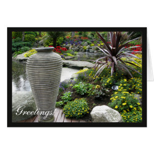 Cartão Urn de Concreto no Jardim com Quadro ajustável