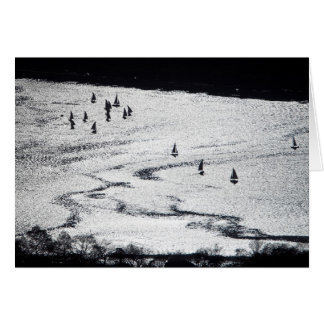 Cartão Veleiros na silhueta, bacia de Charles River,