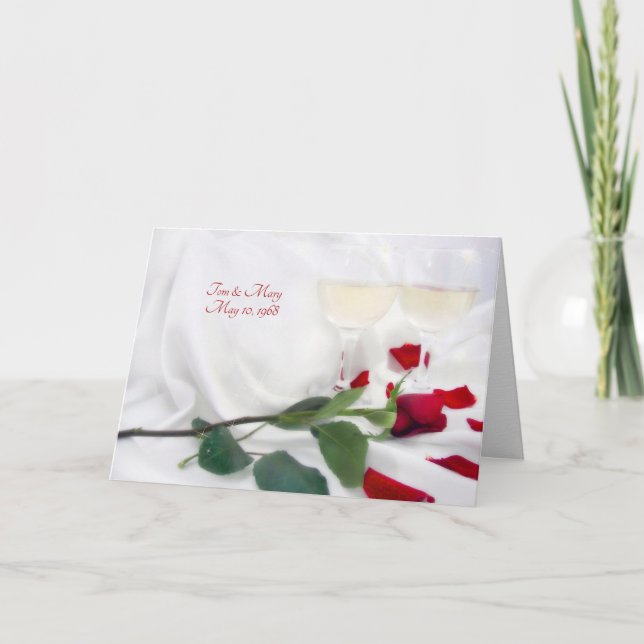 Cartão vinho do aniversário de casamento e rosa no satin (Frente)