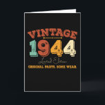 Cartão Vintage 1944 Original Parts Funny Birthday Gift<br><div class="desc">Design de aniversário Para qualquer um que seja horóscopo diz difícil e entubado,  mas vale totalmente. Excelente maneira de aliviar o humor e fazer amigos e familiares rirem. Corresponde A Um Monte De Roupas.</div>