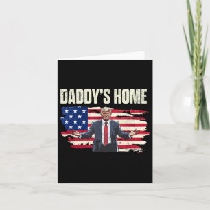 Cartão Vintage American Flag Trump 2025 Daddys Home