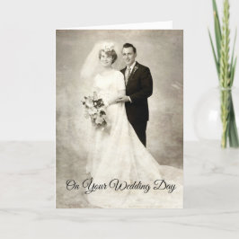 Cartão Vintage Bride e Groom