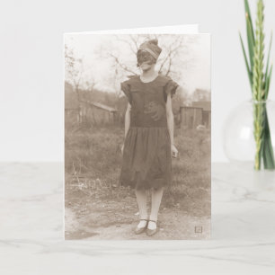 Cartão Vintage Halloween Girl in 1920's Costume