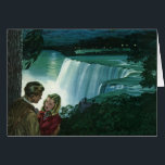 Cartão Vintage Honeymoon Love, Newlyweets em Niagara Fall<br><div class="desc">Imagem de romance e amor de ilustração com uma jovem casal casada em sua lua de mel por Niagara Falls. Uma noite romântica perto da cascata sob a lua de uma lua de cheio.</div>