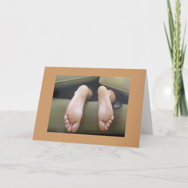 CARTÃO VOCÊ NÃO PODE ESCONDÊ-LA, SOBRE O HUMOR DE ANIVERS (Frente)