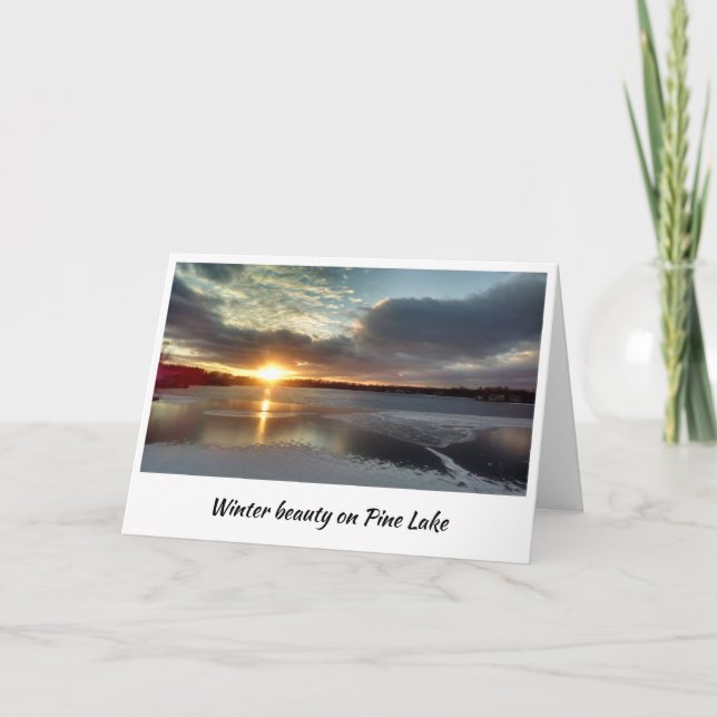 Cartão Winter beauty on Pine Lake as the lake is freezing (Frente)