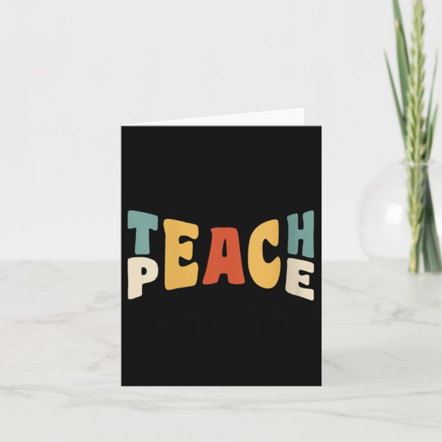 Cartão Womens Teach Peace Retro Teacher Motivational Educ (Frente)