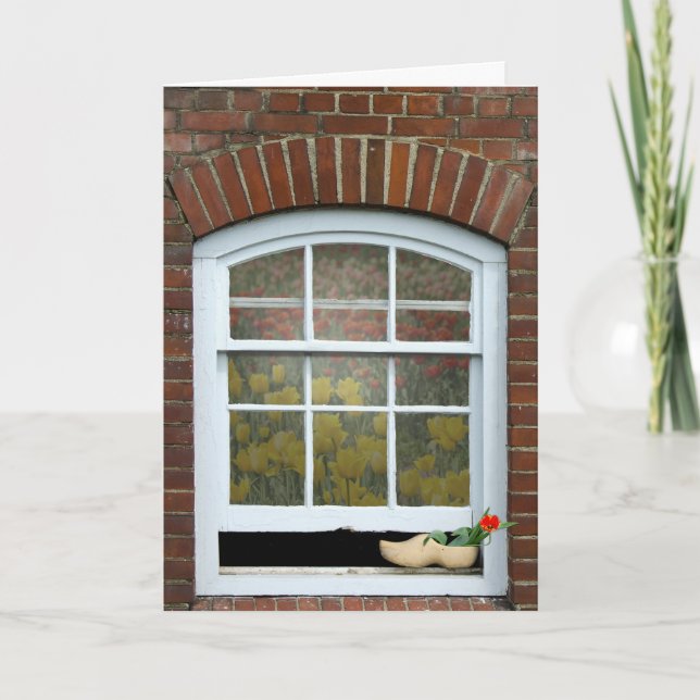 Cartão wooden shoe with tulip in window (Frente)