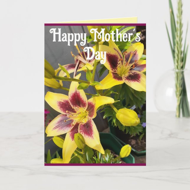 Cartão Yellow Lily Lilies Flower floral Mothers Day Card (Frente)
