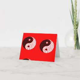 Cartão Ying yang circula em vermelho