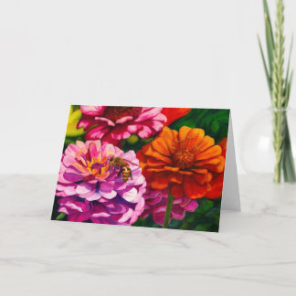 Cartão Zinnias com abelha trabalhadora c