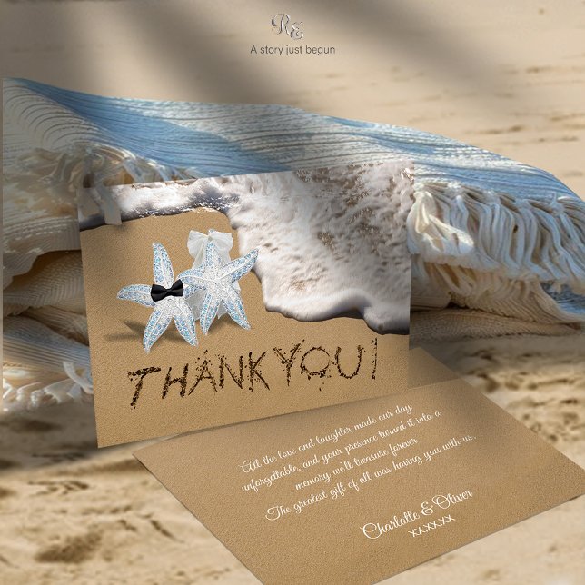 Cartões de agradecimentos de Casamento de Praia de (Starfish bride & groom thank you card with carved sand typography, perfect for beach weddings.)