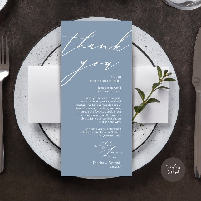Cartões de agradecimentos de Configuração de Local (Wedding Place Setting Dinner Thank You Card, Modern Romantic Script, in Dusty Blue)