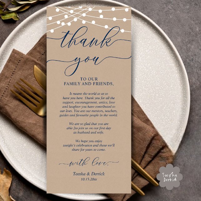 Cartões de agradecimentos de Definição de Local de (Rustic Wedding Dinner Place Setting Thank You Card Navy Blue in Cottage Brown Kraft String Lights)