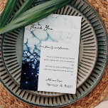 Cartões de agradecimentos de Recepção de Casamento<br><div class="desc">Este design de Recepção de Destino Azul emparelha branco elegante e clássico com ondas escuras do oceano de cor azul-real como um belo pano de fundo para sofisticados detalhes minimalistas da tipografia e do guião boho. Perfeito para uma estética náutica de luxo moderna, com um estilo único de praia de...</div>