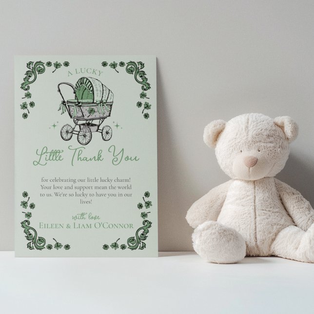 Cartões de agradecimentos do Chá de fraldas do Dia (Cute Green Irish Baby Shower Thank You Card. Hand Drawn Vintage Baby Carriage Stroller, Shamrocks)