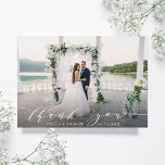 Cartões de agradecimentos Fotográfico de Casamento<br><div class="desc">Cartões de agradecimentos Elegante de Script Branco com Mensagem de Texto Personalizada no Verso. Perfeito para casamentos,  aniversários,  graduações e outros eventos.</div>