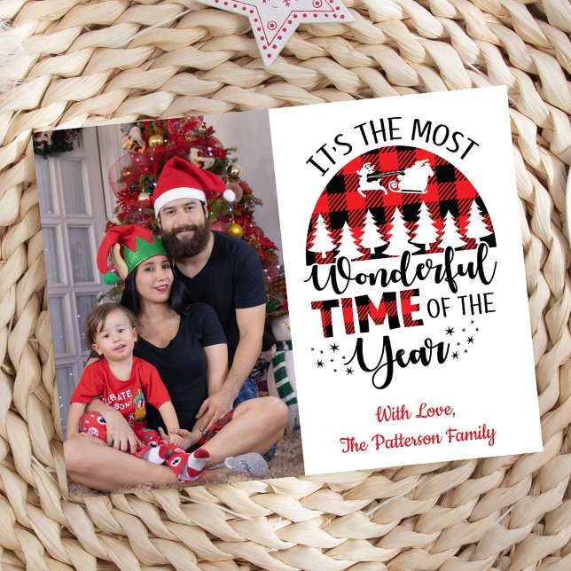 Cartões de foto de Natal de Nome Personalizado do  (It's The Most Wonderful Time Of The Year, Red & Black, Personalized Christmas Photo Card)