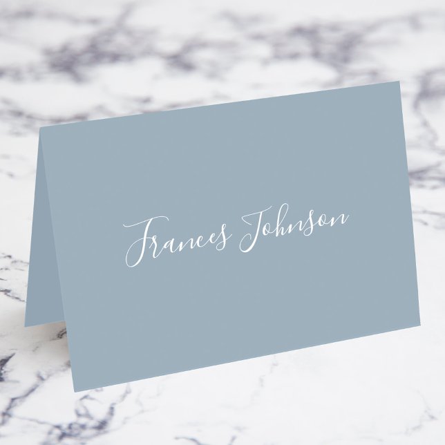 Cartões de Localização do Nome Elegante Branco Dus (Dusty Blue and White Elegant Full Name Fold Your Own Place Cards)