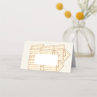 cartões de lugar com vinho e matzah