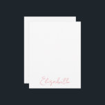 Cartões de Nota Rosa com Nome Personalizado<br><div class="desc">Deslumbrantes em sua simplicidade,  estes cartões de nota personalizados com nome apresentam uma fonte estilo manuscrito. Em rosa sobre branco. O nome é personalizável. Faz um presente maravilhoso para os feriados,  damas de honra,  formatura e mais. Parte de uma coleção da Parcel Studios.</div>