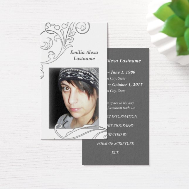 cartões memoriais brancos florescem (Mesa)