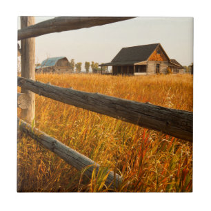 Casa de Fazenda e Cerca de Trilhos em Grand Teton